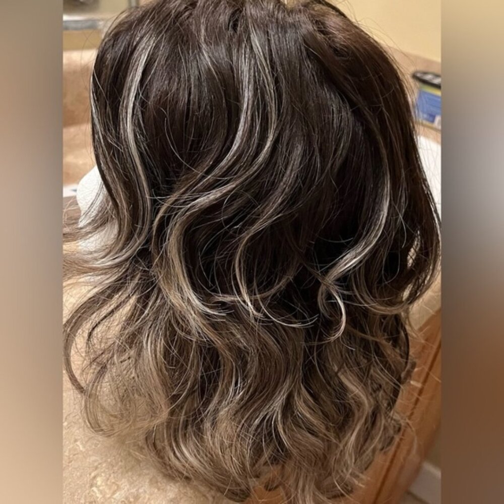 FRONT LACE WIG~FINN AMERICANO~